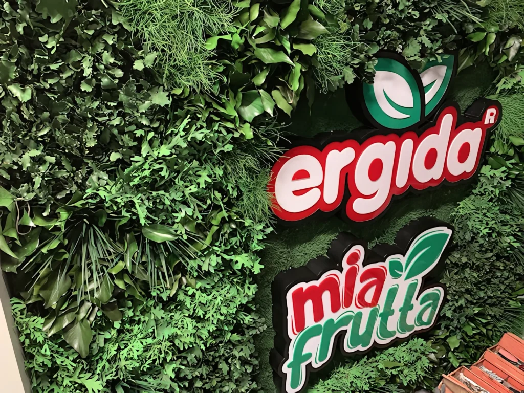 Ergıda Antalya projesinde gerçek iç mekân yeşil uygulaması — görünüm 1