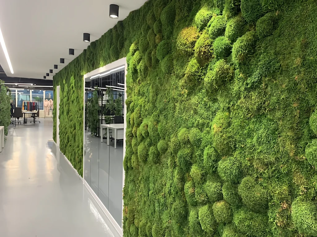 ZXY Textile projesinde ofis yosun duvar ve dünya haritası — görünüm 1